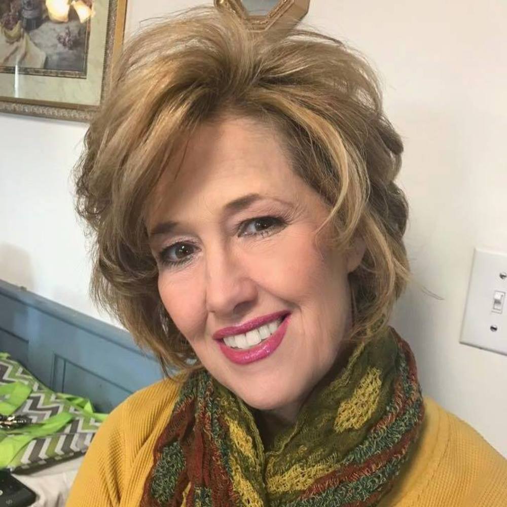 Meet your Posher, Paula